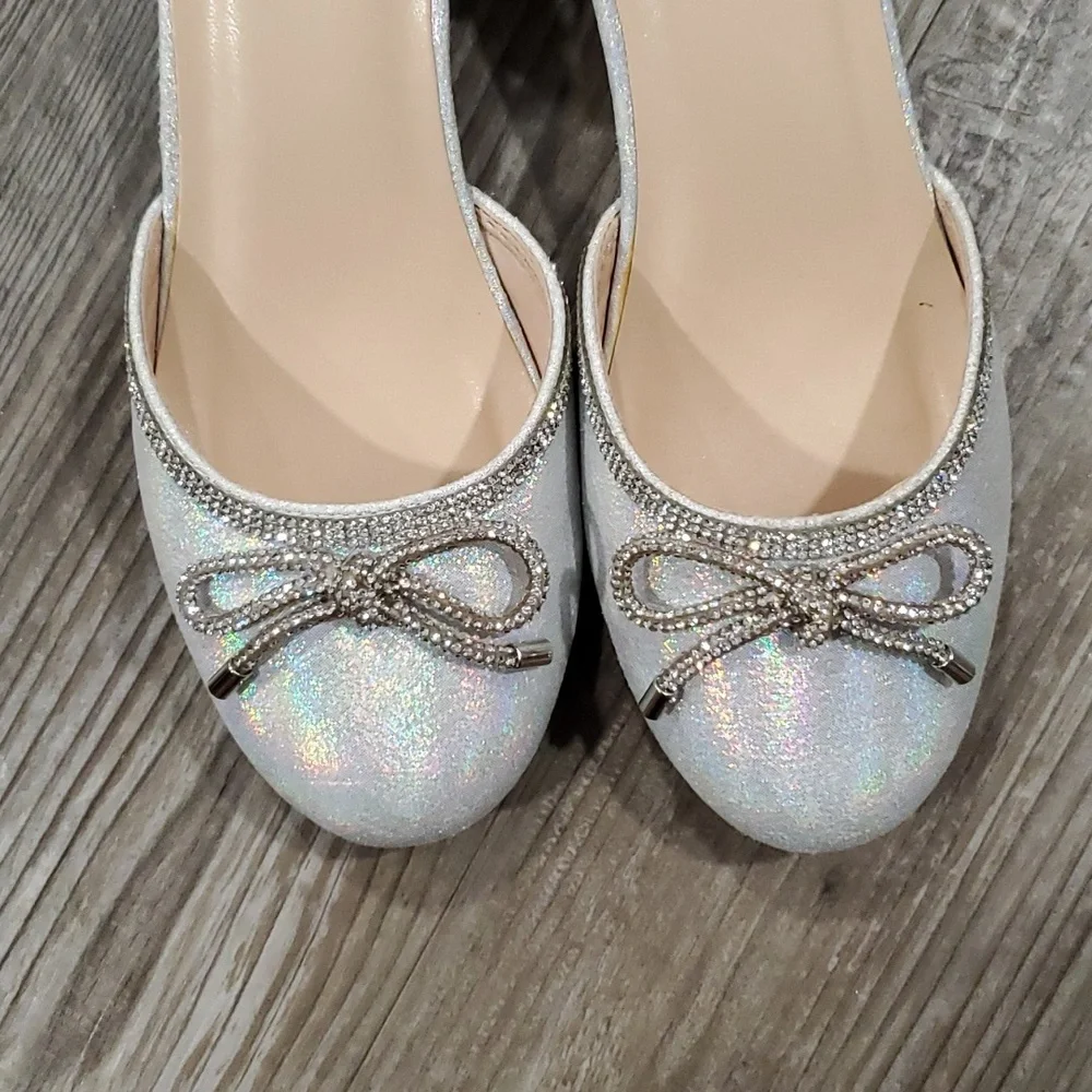 Dream Pairs Rhinestone Bow Low Heel Dress Shoes Size 5